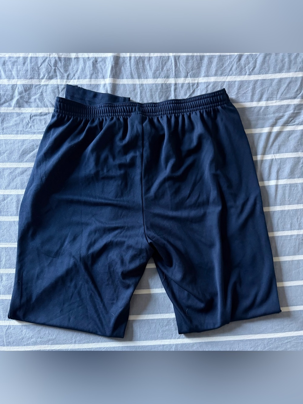 Nike Men’s Navy Jogger Sweatpants with White Swoosh - Picture 6 of 7